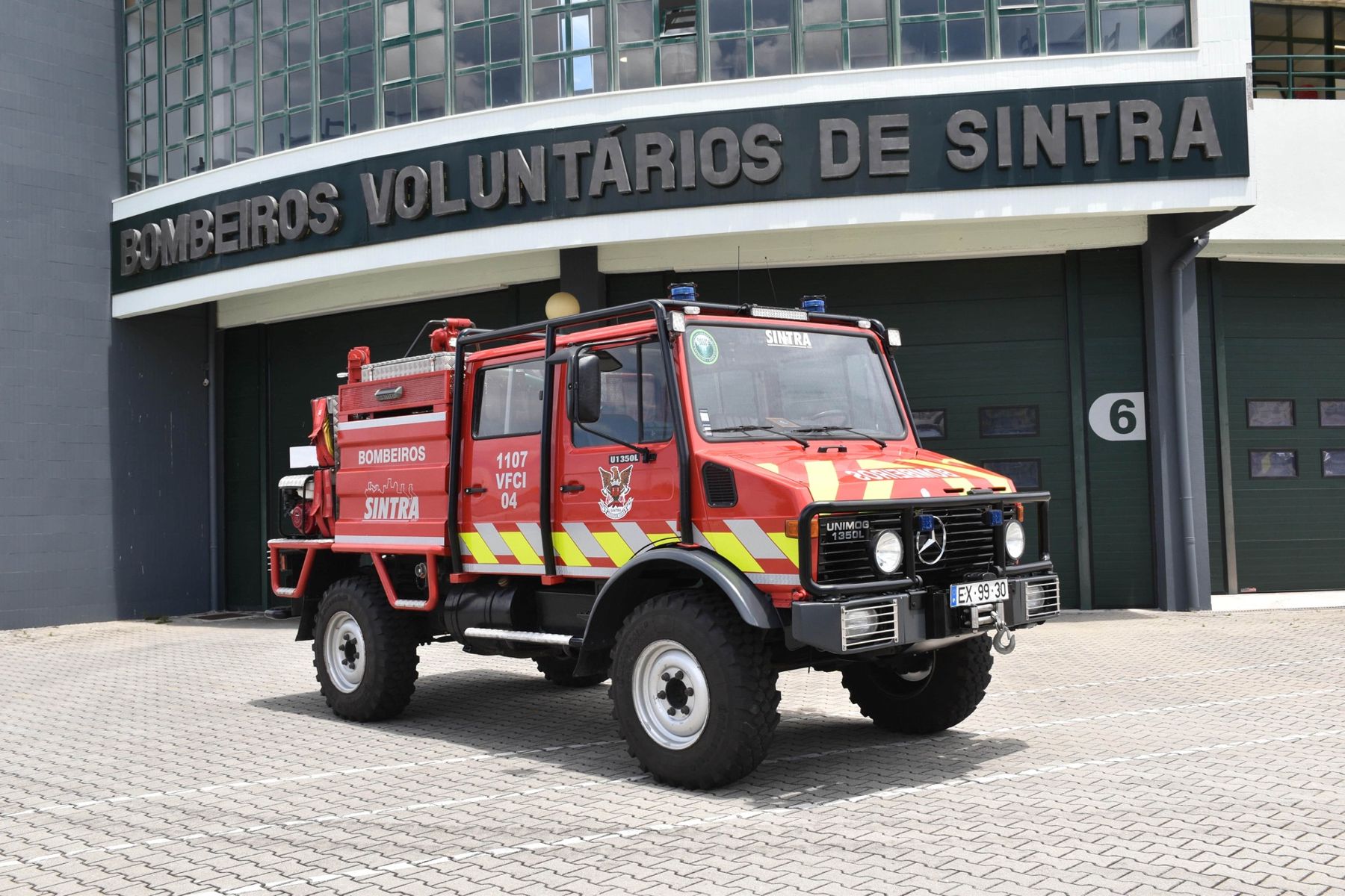 Combate a incêndios florestais